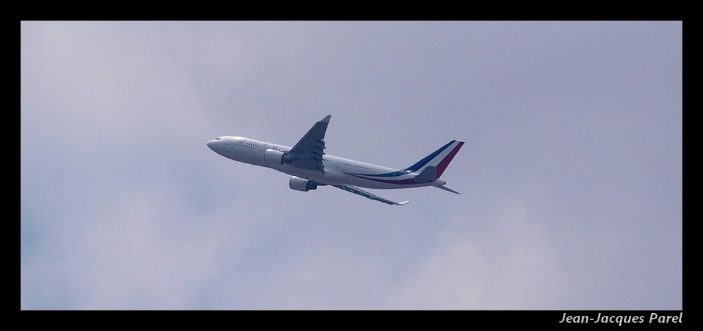 Tous les Air Force One à travers le monde. - Page 16 Airbus-a330-233-r...-rarf_03-28fd5bb